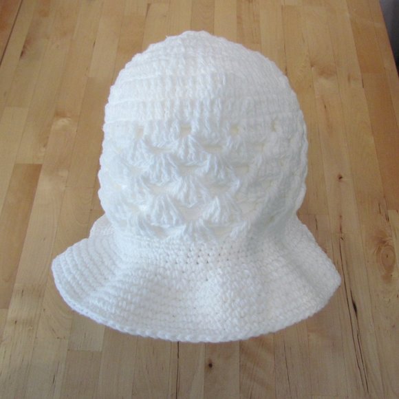 Taller de ABU Handmade crochet hat (white) - Picture 5 of 13